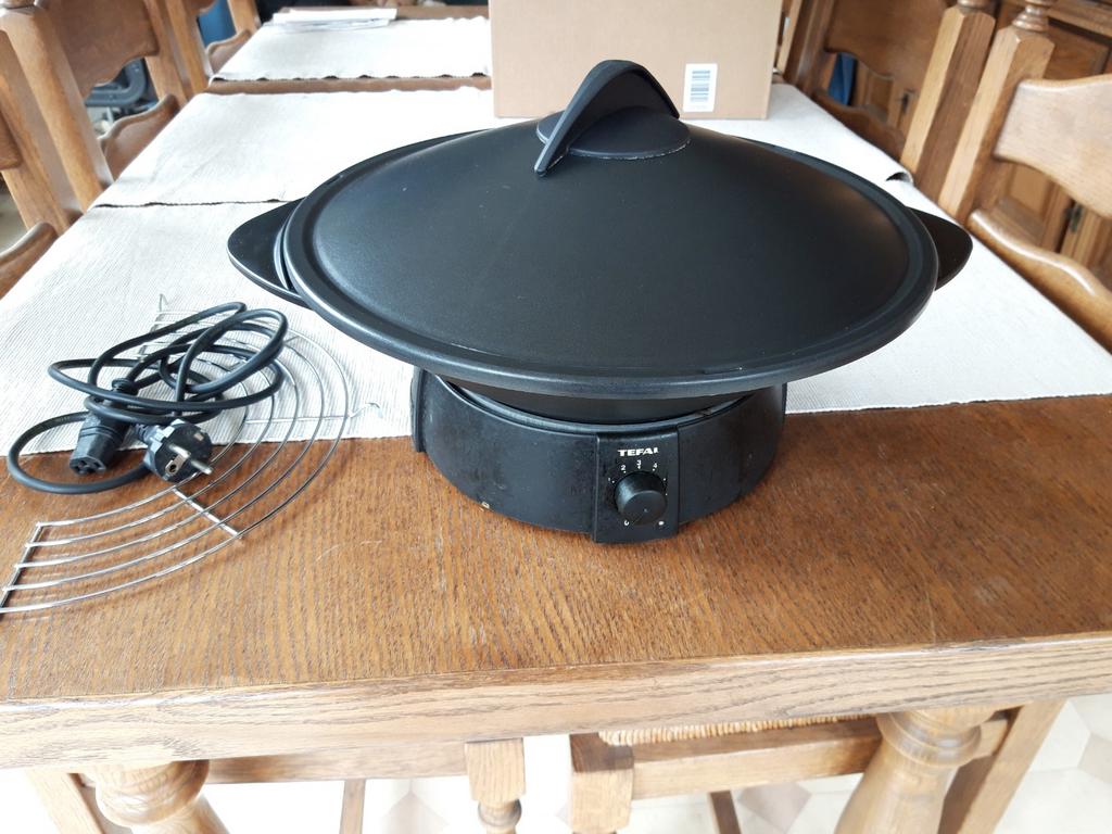 Wok électrique, Electroménager, Enlèvement, Comme neuf, 4 à 7 personnes