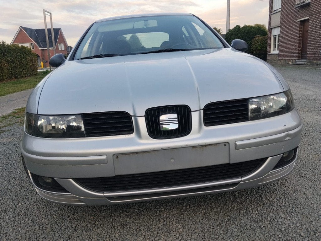 SEAT LEON/1400cc BENZINE/GEKEURD/12MAAND GARANTIE, Autos, Argent ou Gris, Achat, Entreprise, 5 portes