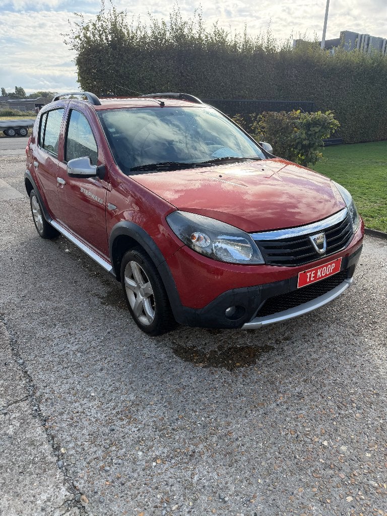 Dacia Sandero, Autos, Rouge, Achat, Boîte manuelle, Noir