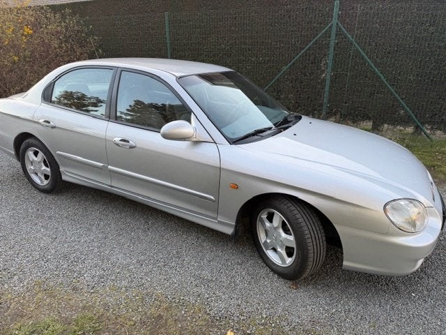 Unieke Hyundai Sonata 2.0 GLS*108.000km*1ste Eig.*topstaat!, Auto's, Leder, Bedrijf, Traction-control, https://public.car-pass.be/vhr/8904b190-4f51-4780-b68c-54867be374c0