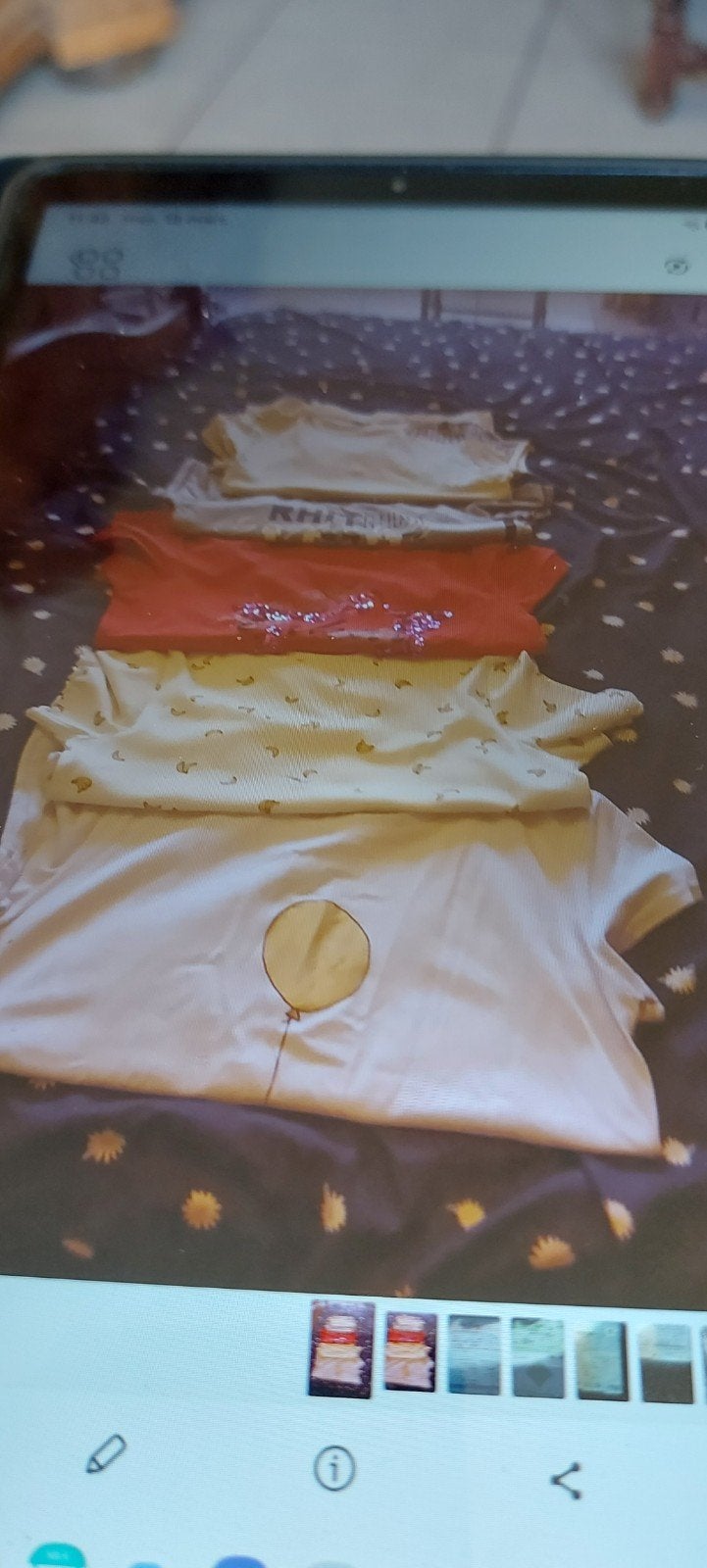 Vend lots de blouses  prix 1 euros