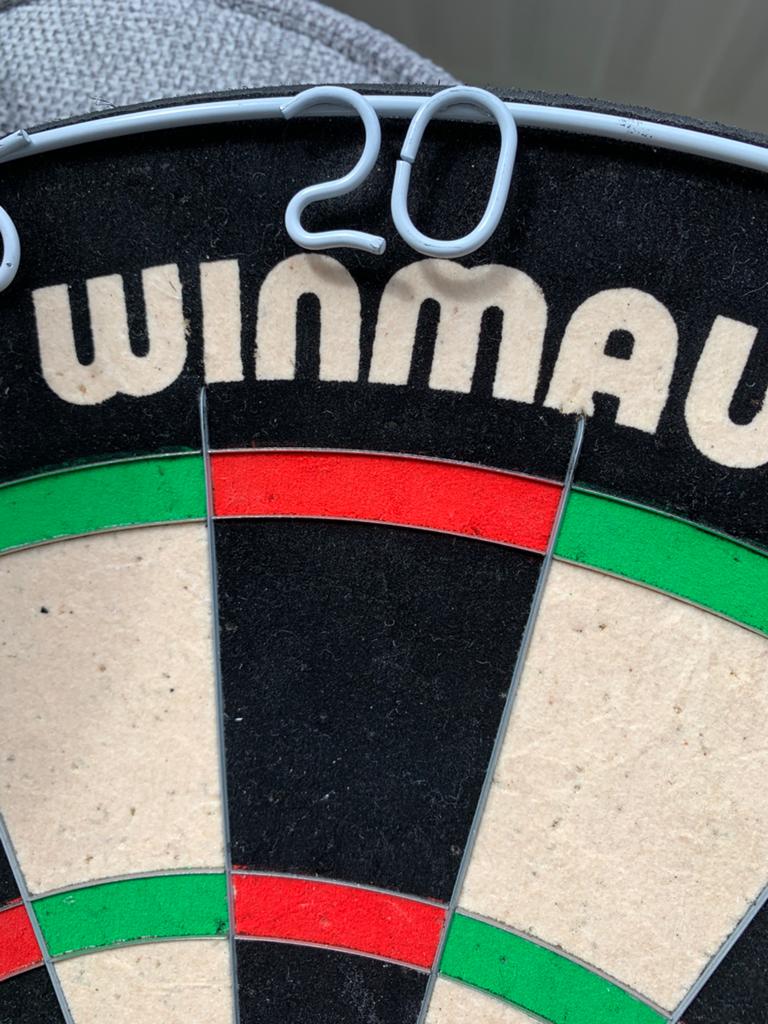 Winmau Blade 6 dual core set ., Sport en Fitness, Darts, Ophalen, Zo goed als nieuw, Pijlen