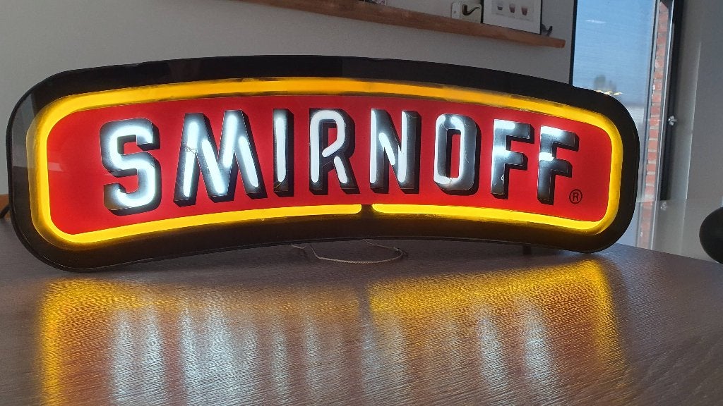 Smirnoff Neonreclame / lichtreclame, Verzamelen, Ophalen, Gebruikt, Lichtbak of (neon) lamp