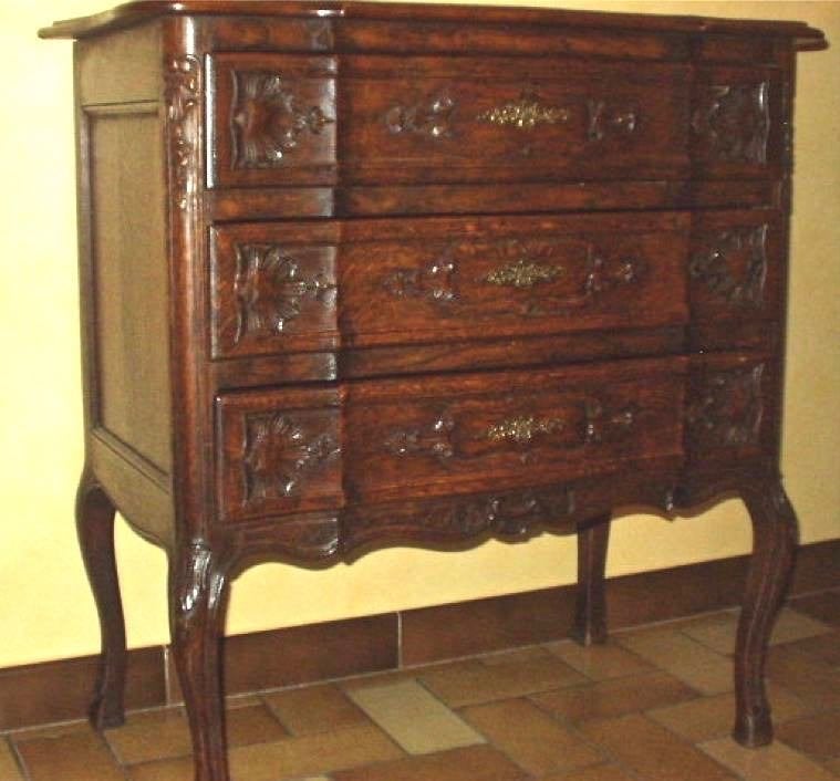 Petite commode, Enlèvement