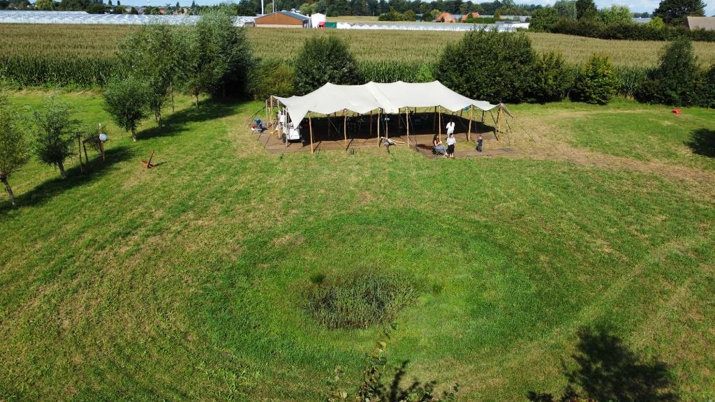TE KOOP: Dubbele stretchtent - beige, Tuin en Terras, Partytenten, Gebruikt, Overige typen, 2 meter of meer, 8 meter of meer, 6 meter of meer