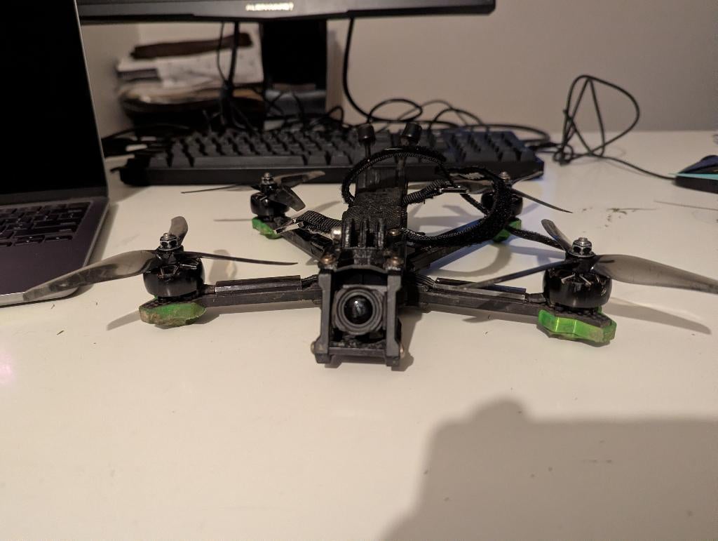 Nazgul evoque V2 DJI o3, Enlèvement, DJI