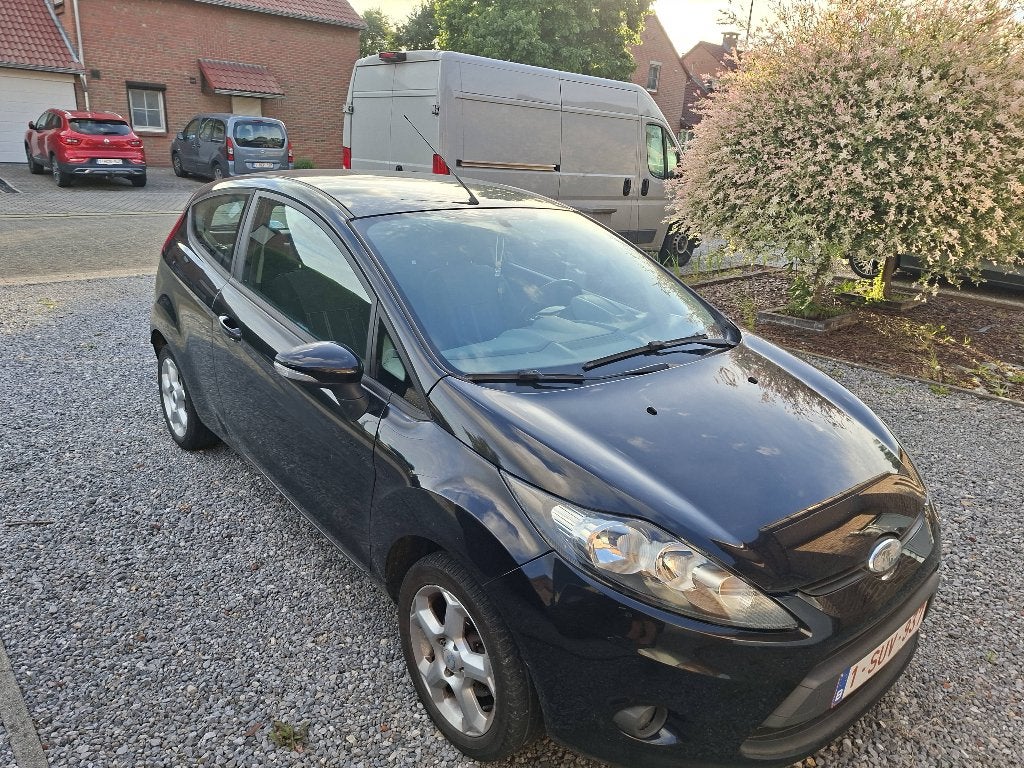 Ford Fiesta BJ 2008  135 000 km, Autos, Achat, 50 kW, USB, Boîte manuelle