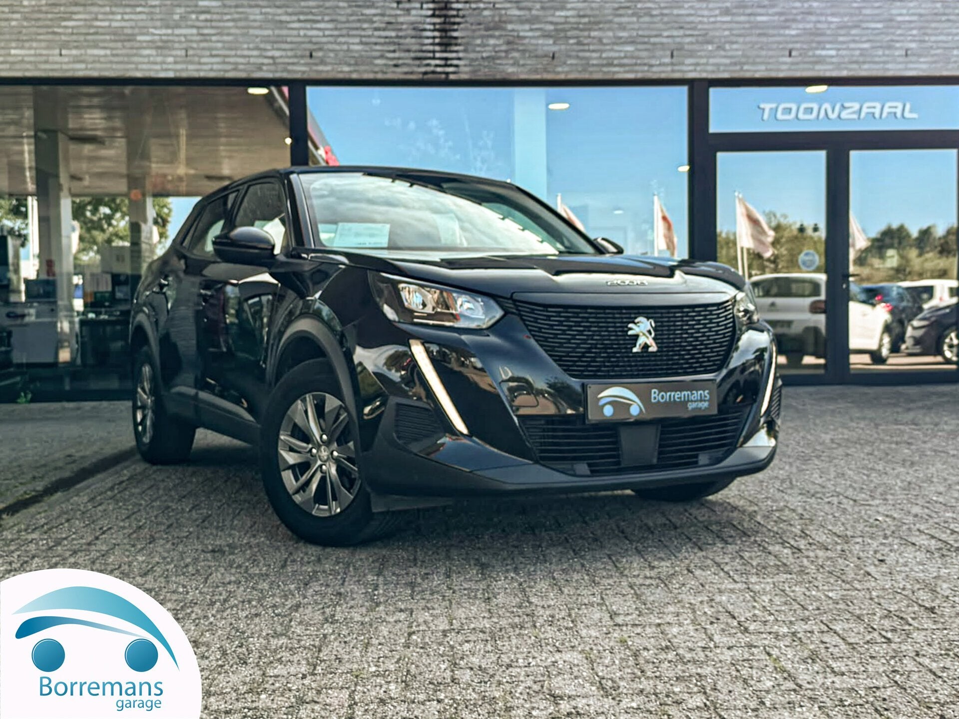 Peugeot 2008 Active Pack Automaat | CarPlay | Navi | Parkee, Auto's, Electronic Stability Program (ESP), 1199 cc, 0 kg, https://public.car-pass.be/vhr/2528a8d5-5242-4710-b99b-86a021e9cc13