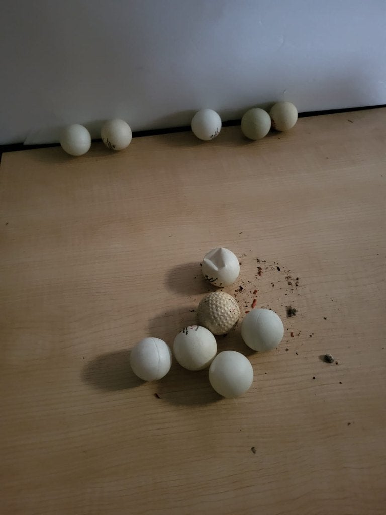 tafeltennis balletjes pingpongballetjes, Sport en Fitness, Tafeltennis, Ophalen of Verzenden, Zo goed als nieuw, Net, Batje(s) of Balletje(s)