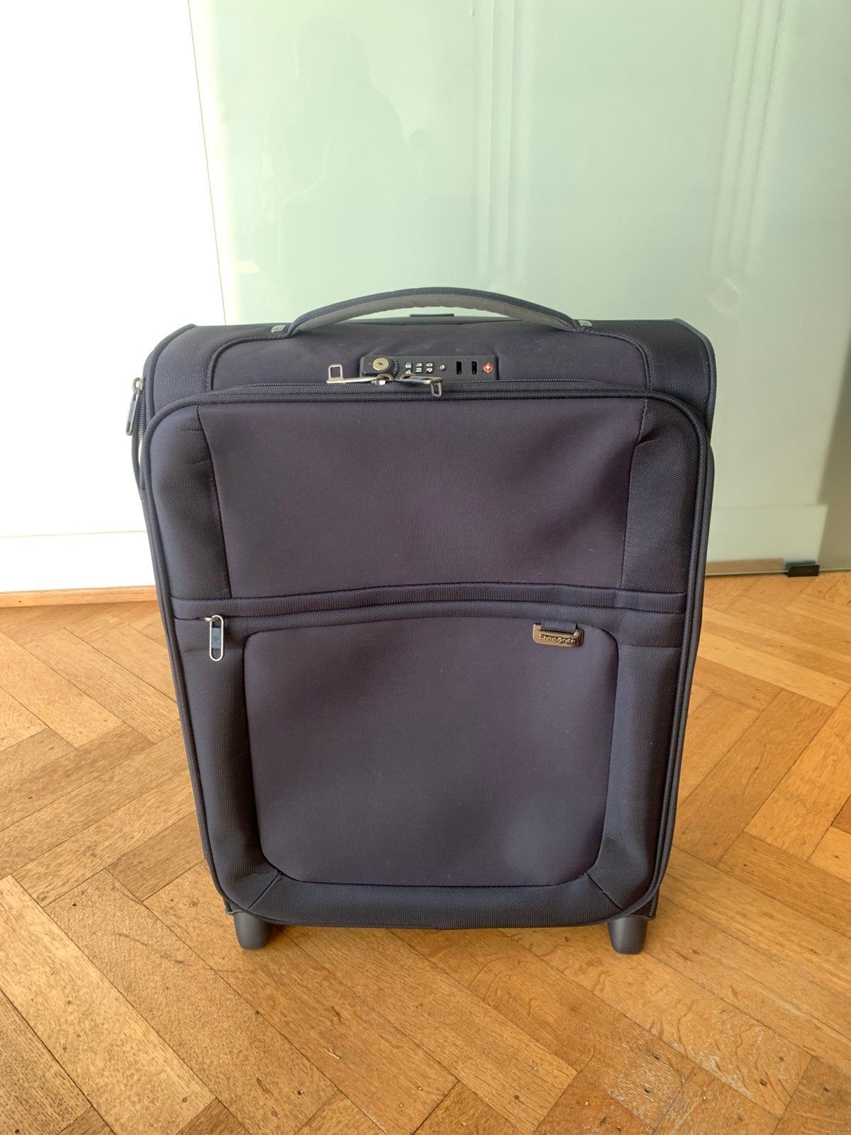 Valise cabine 2 roues samsonite bleu foncée état neuf ., Bijoux, Sacs & Beauté, 35 à 45 cm, Comme neuf, Enlèvement, 50 à 60 cm