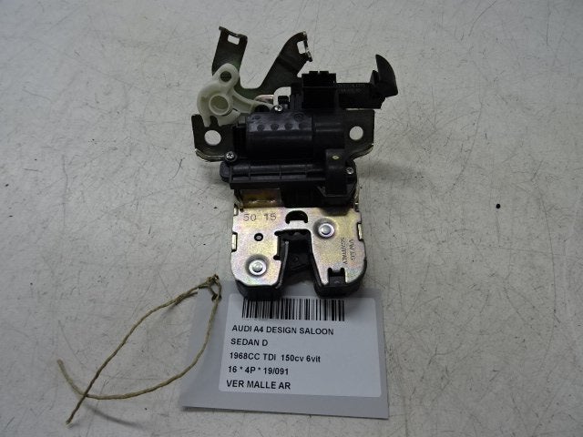 SERRURE COFFRE Audi A4 (B9) (01-2015/11-2019) (3G0827503A), Utilisé, Audi, Haillon arrière