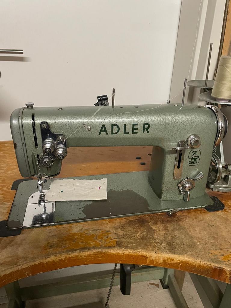 Naaimachine Adler, Enlèvement, Utilisé, Machine à coudre