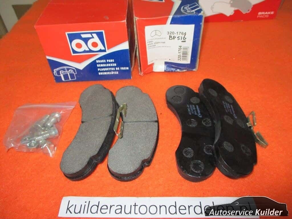 Remblokken Mercedes MB 100 (611/631/643) Voorzijde AD Benelu, Neuf, -, -, Enlèvement ou Envoi