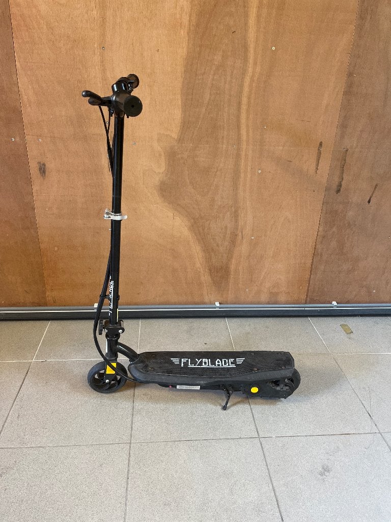 E-step, Ophalen, Zo goed als nieuw, Elektrische step (E-scooter)
