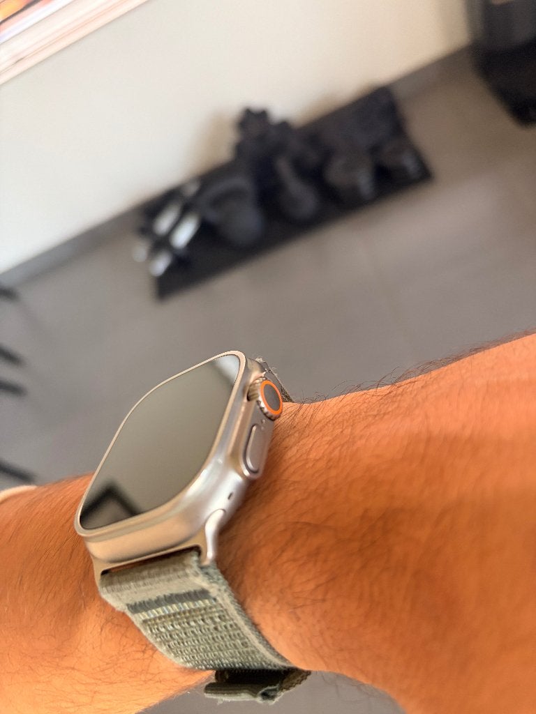 Apple Watch Ultra 2 Titanium, Étanche, Gris, Apple Watch, IOS
