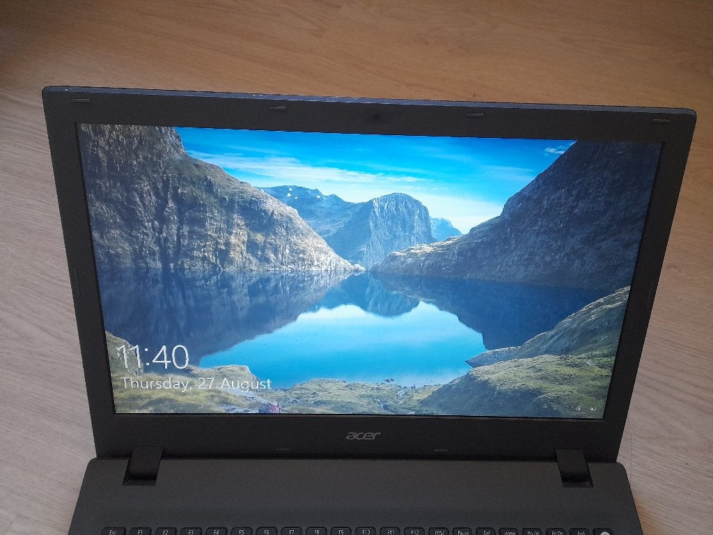 Acer Aspire E5-573G — i5 / GeForce 940M / 8GB / 1TB, Computers en Software, Ophalen, Gebruikt, 2 tot 3 Ghz, 8 GB