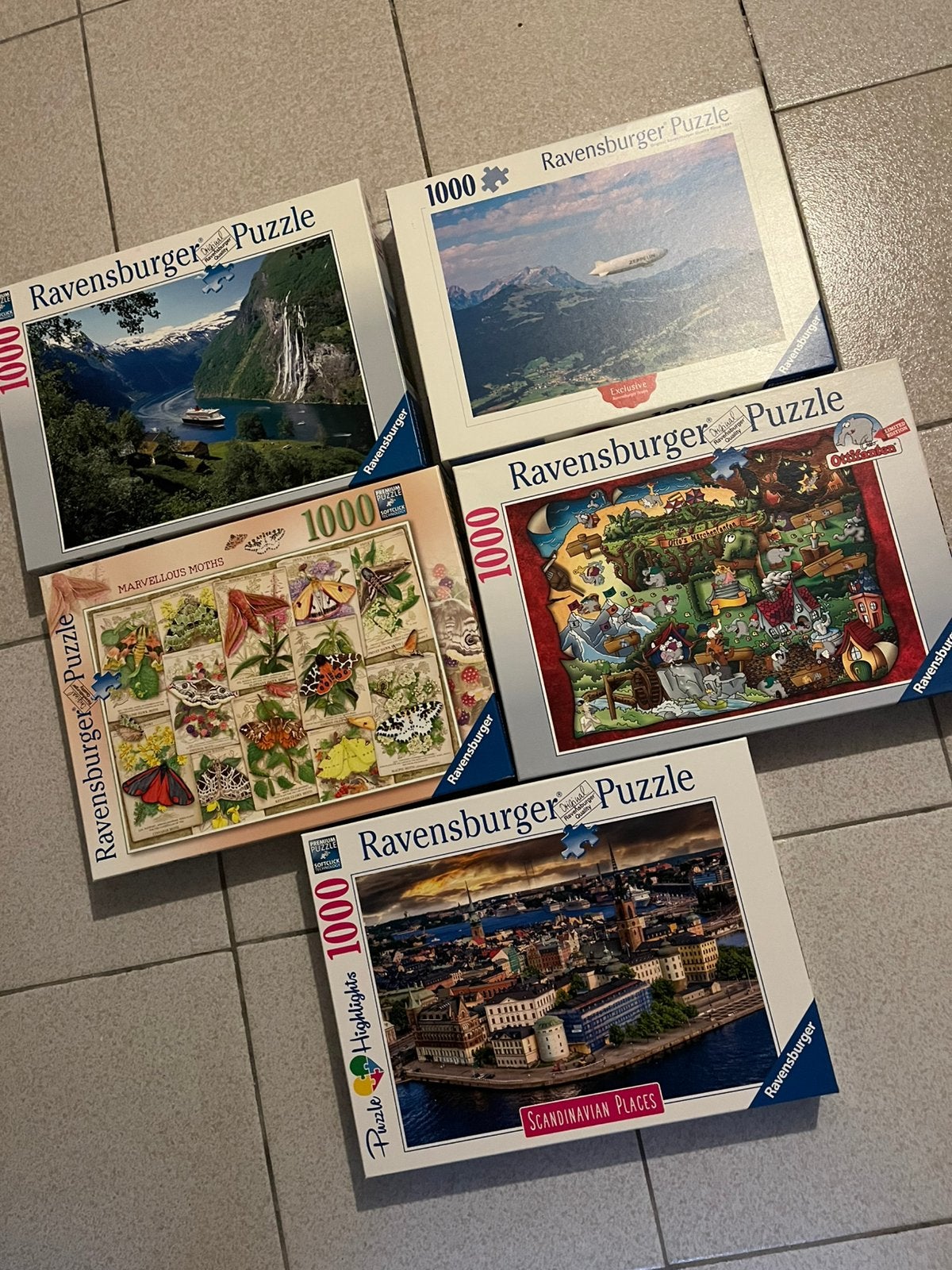 5 puzzels 1000 stuks Ravensburger, Ophalen, Zo goed als nieuw
