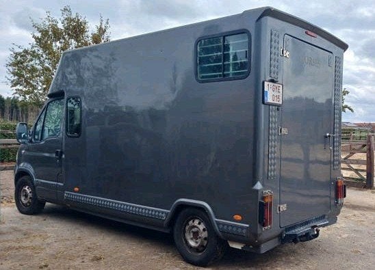 Paardencamionette/paardenwagen Dub. Cab., Enlèvement, Utilisé