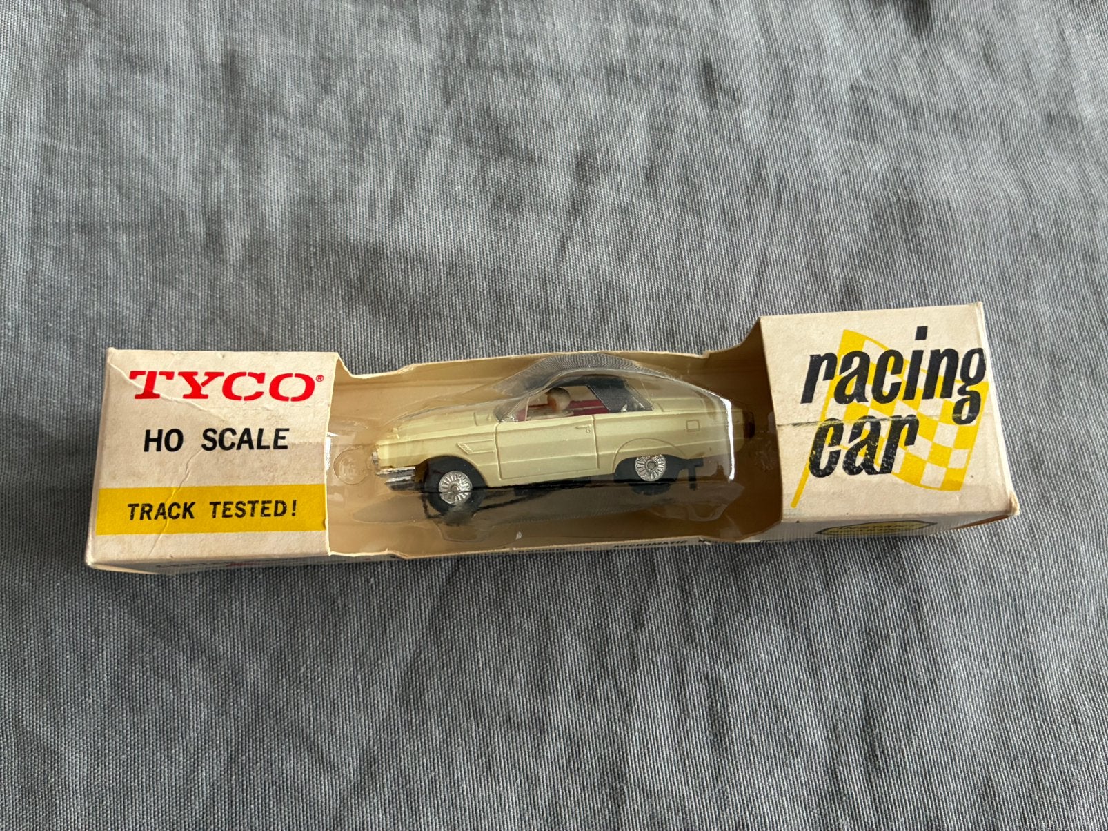 voiture pour circuit tyco HO racing car Ford, Enlèvement, Comme neuf, Voiture