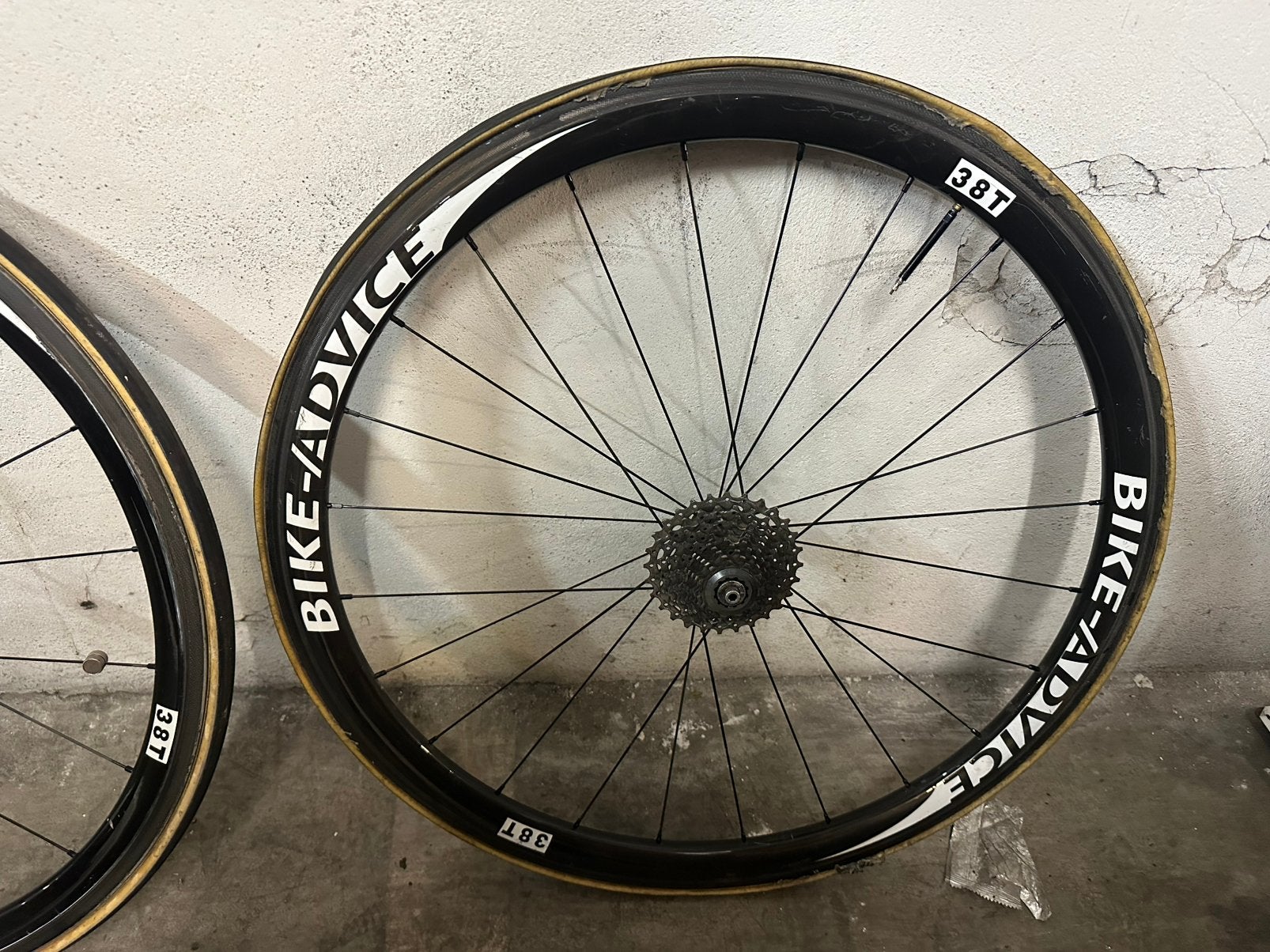 Paire de roues carbone Bike-Advice 38 mm – vélo route, Enlèvement ou Envoi, Comme neuf, Freins, Carbone
