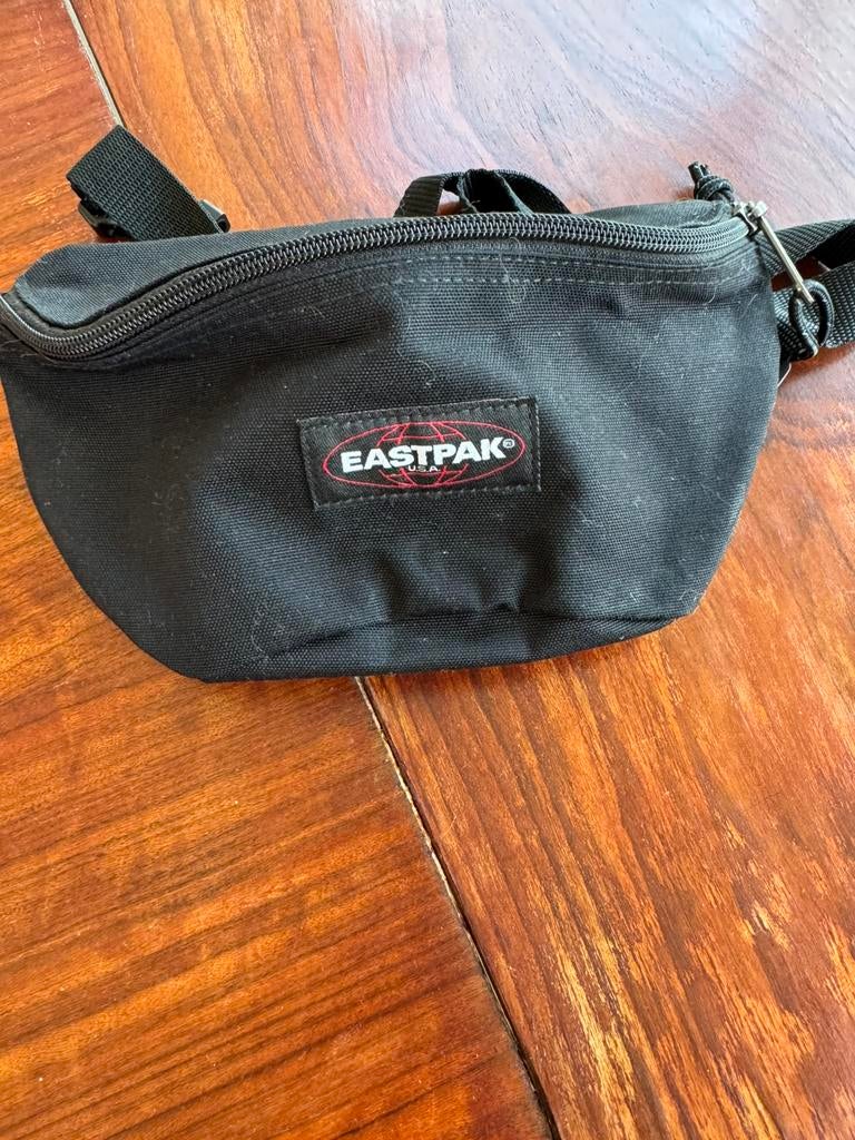 EASTPACK tasje NIEUW!, Handtassen en Accessoires, Tassen | Reistassen en Weekendtassen, Ophalen, Nieuw