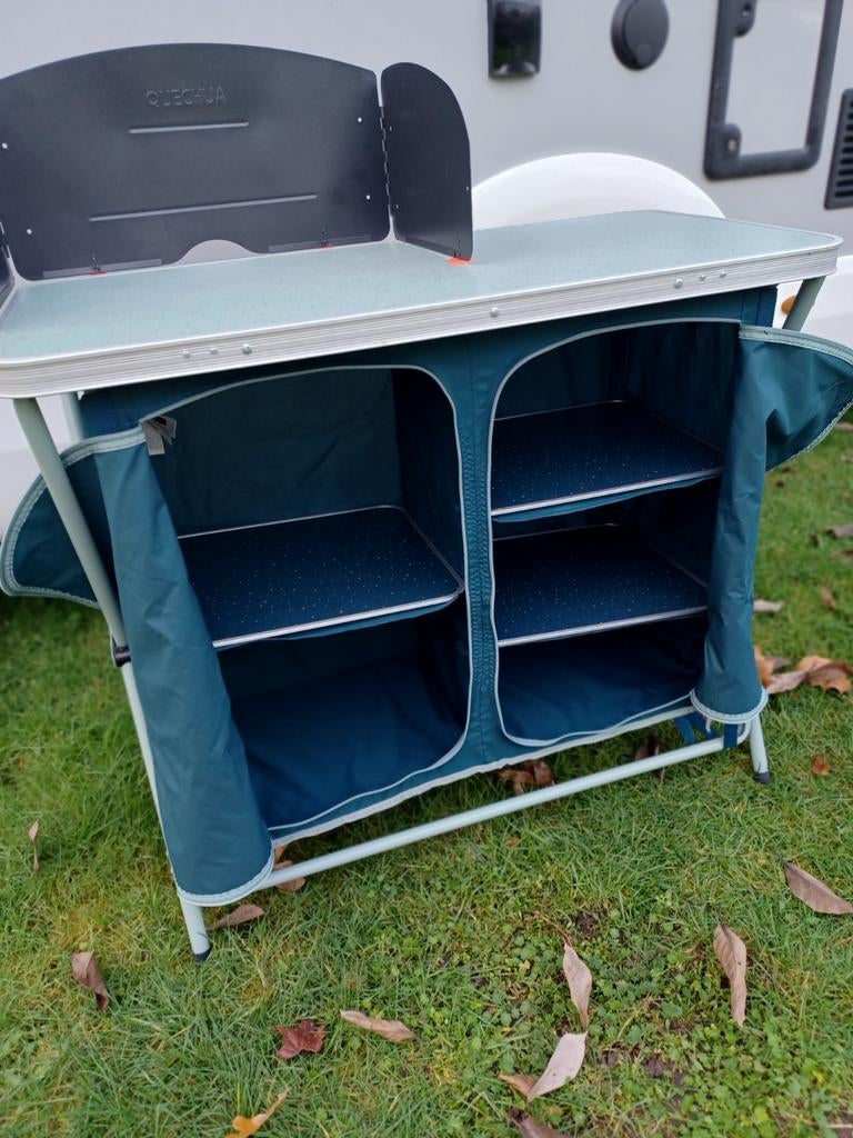 Kampeer kast keuken, Ophalen