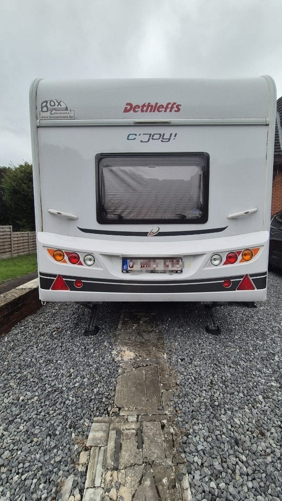 Caravan, 7 tot 8 meter, Treinzit, Particulier, Dethleffs