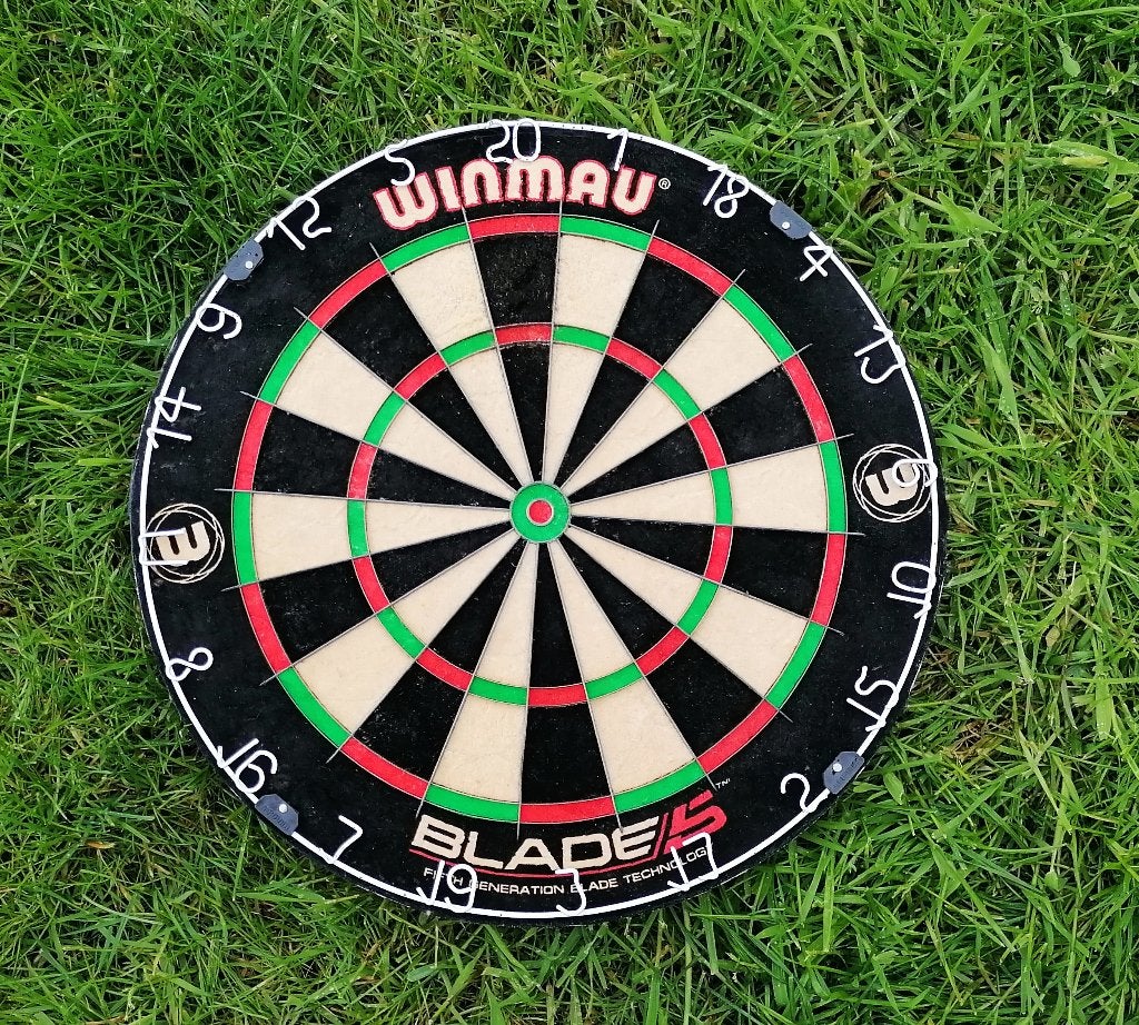 Dartbord Winmau Blade 5 ., Sport en Fitness, Darts, Ophalen of Verzenden, Dartbord