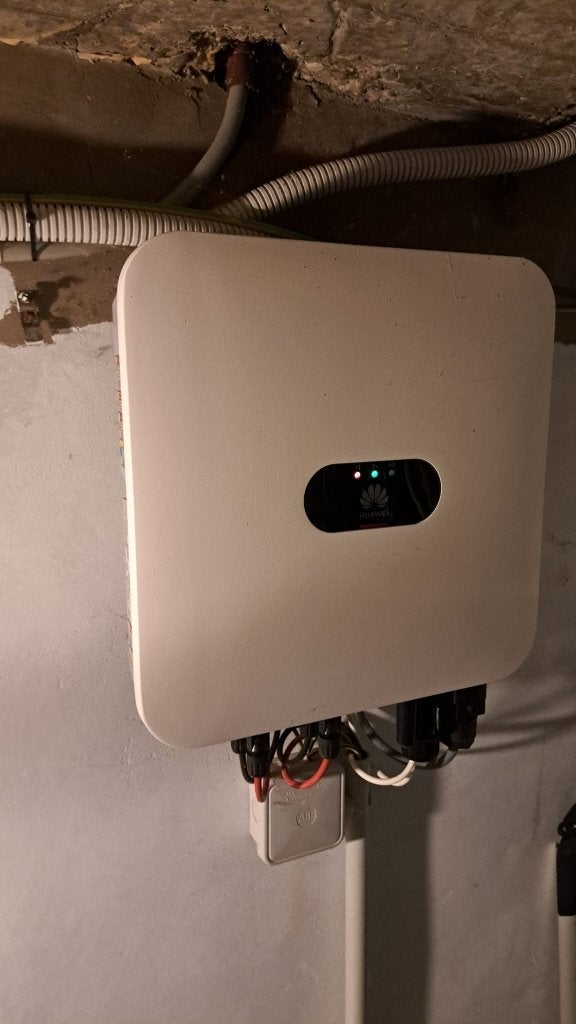 Huawei 3KTL monofase omvormer + luna2000 5kwh batterij, Ophalen, Zo goed als nieuw, Compleet systeem