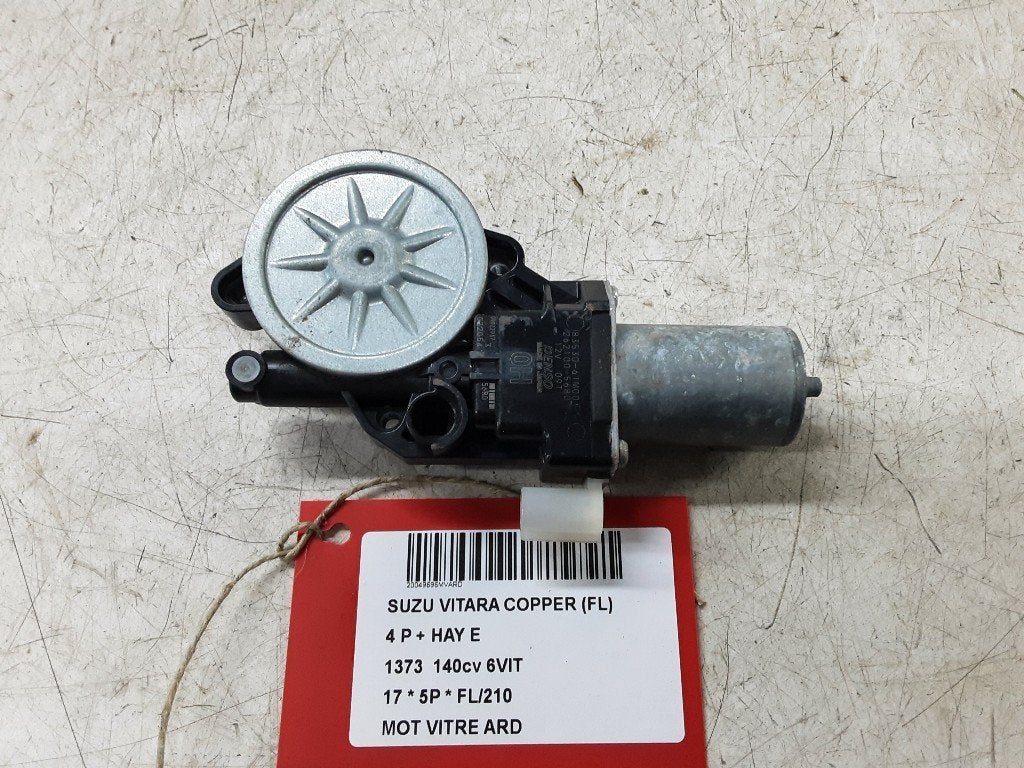 MOTEUR LEVE VITRE ELECTRIQUE ARRIÈRE DROIT (2621005680), Suzuki-Allee 7
64625  Bensheim, DE, Suzuki Deutschland GmbH, Kontakt@suzuki.de