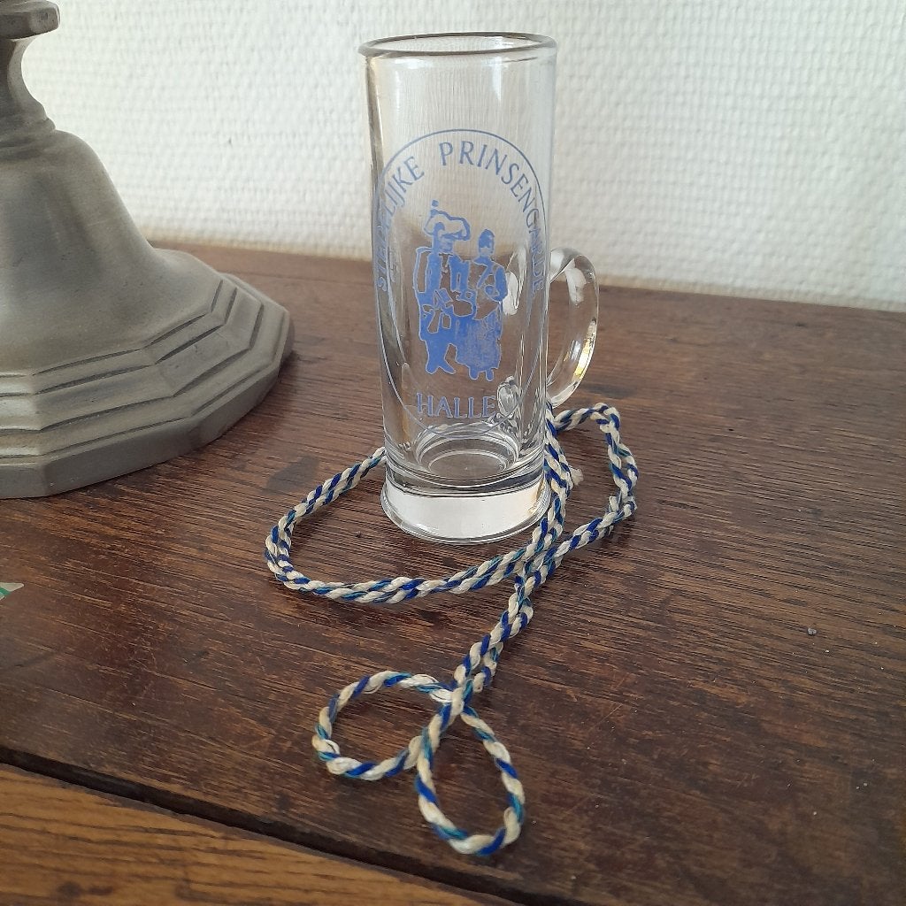 karnaval halle stedelijke prinsengarde glaasje, Ophalen of Verzenden