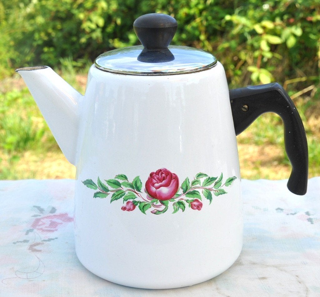 cafetière en tôle émaillée decor fleur, Antiquités & Art, Antiquités | Email, Enlèvement ou Envoi