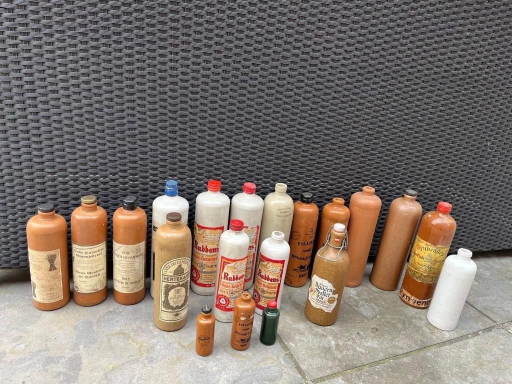 Collectie jeneverflessen - uit te kiezen - stenen flessen, Ophalen