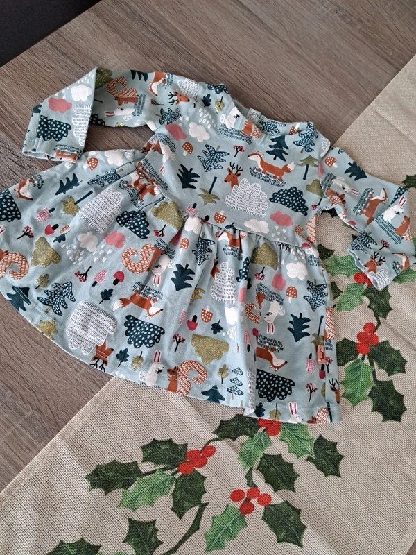Hema jurk met bosdiertjes 68, Kinderen en Baby's, Babykleding | Maat 68, Meisje, Jurkje of Rokje, Ophalen of Verzenden, Zo goed als nieuw