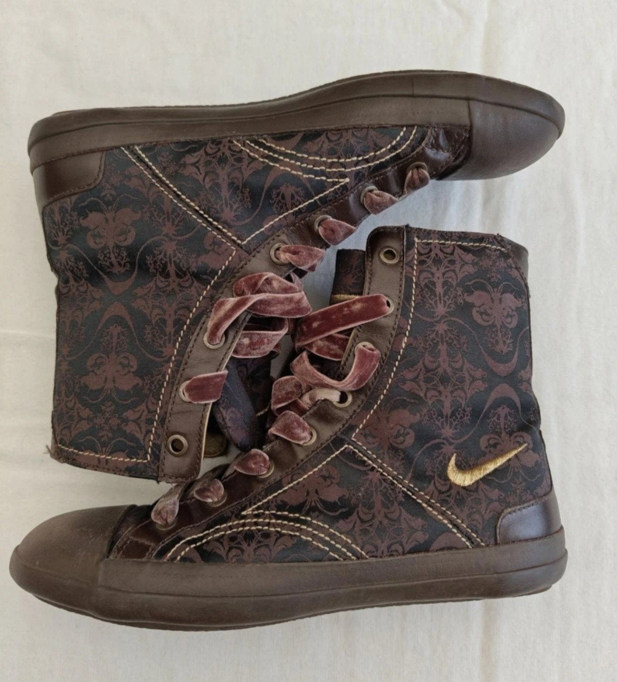 SNEAKERS COLLECTOR NIKE AEROFIT HIGH "DAMASK VINTAGE 2007" (, Kleding | Dames, Ophalen of Verzenden