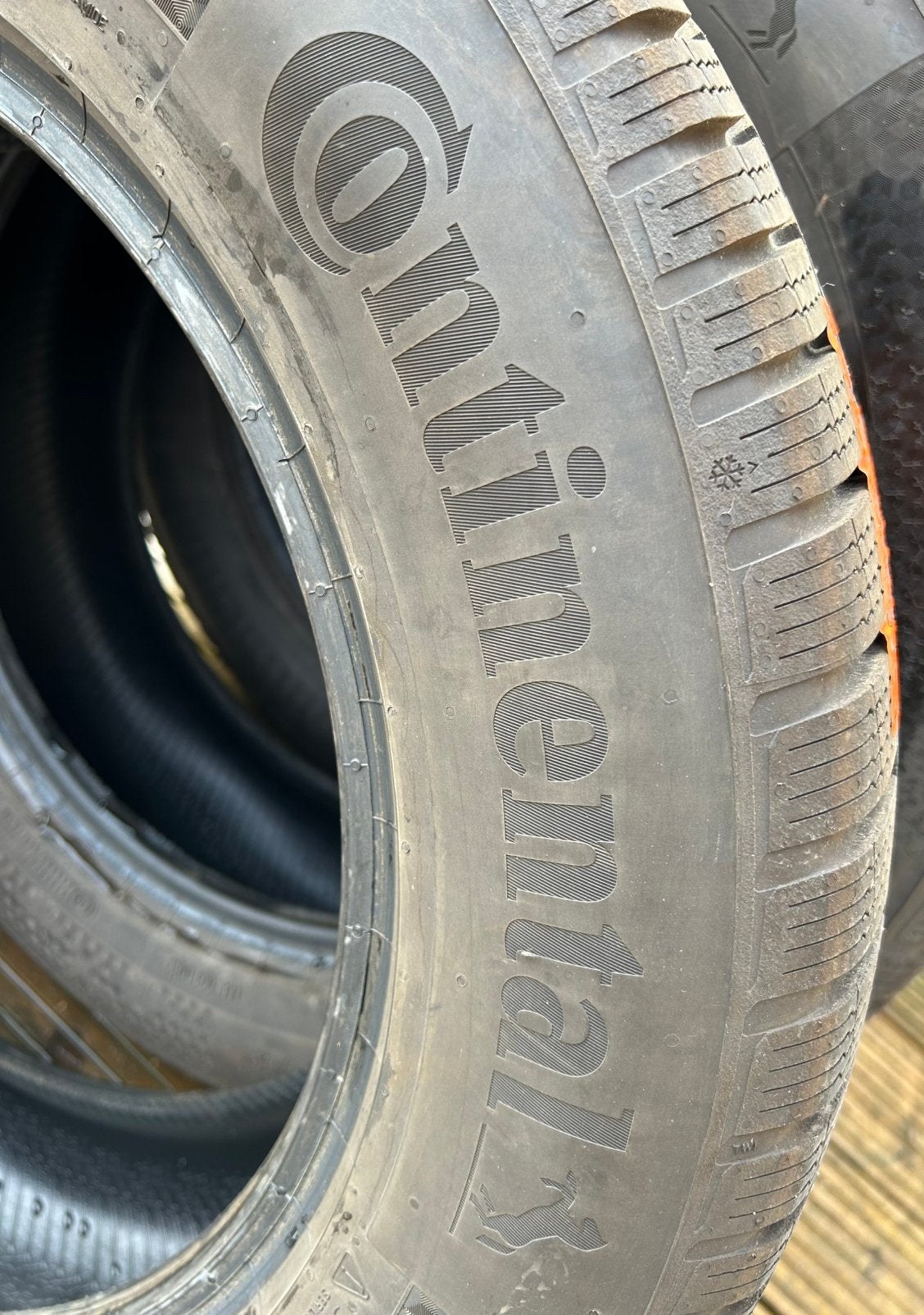 4 pneus CONTINENTAL WINTERCONTACT TS870P 215/65 R17 103H XL, Enlèvement, Comme neuf