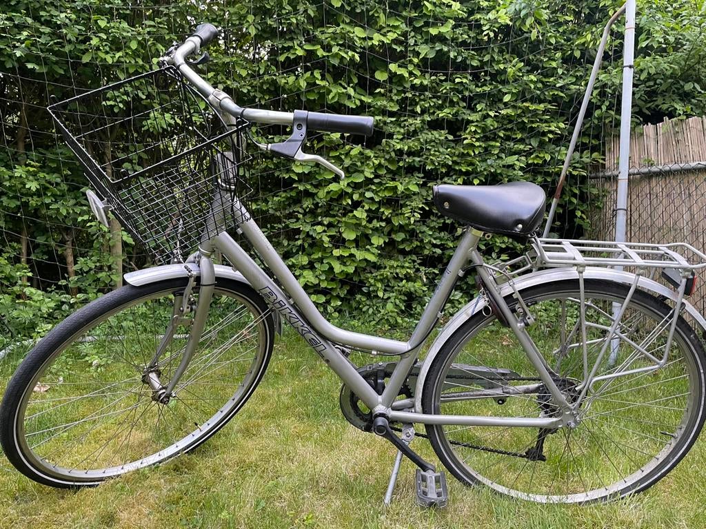 Damesfiets met mandje, Fietsen en Brommers, Ophalen, Zo goed als nieuw