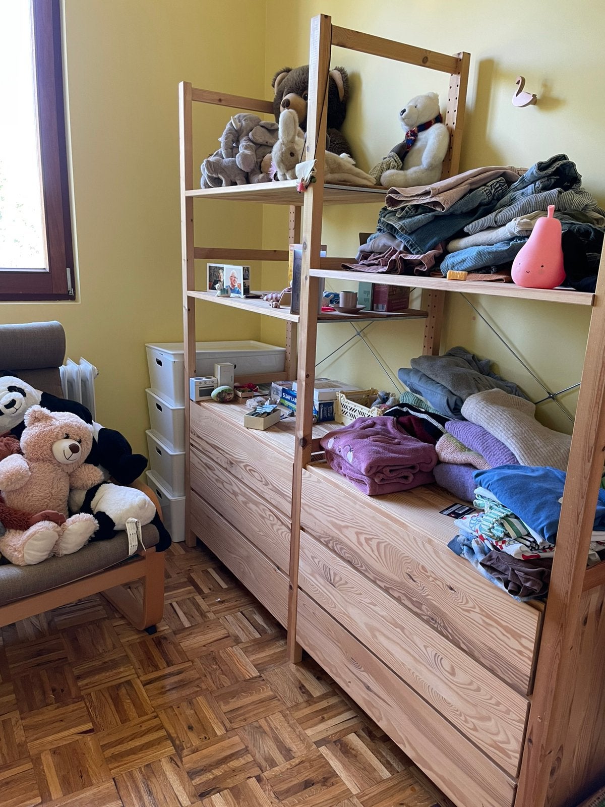 ivar ikea stellingenkast met 6 schuiven en ikea kura bed, Ophalen, Gebruikt