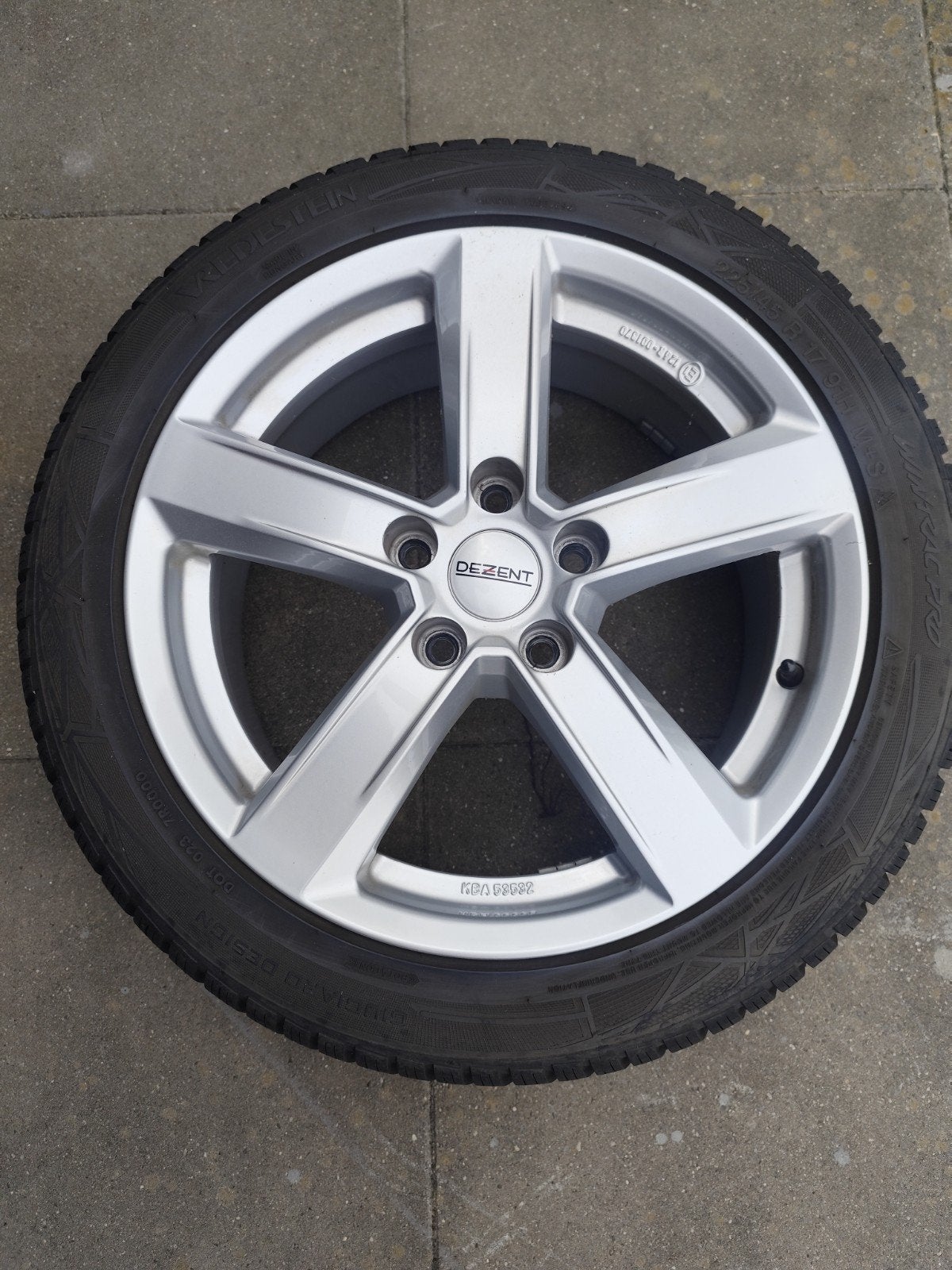 Alu velgen Dezent met Vredestein winterpro banden, Auto-onderdelen, Banden en Velgen, Ophalen, Gebruikt, Banden en Velgen, 17 inch