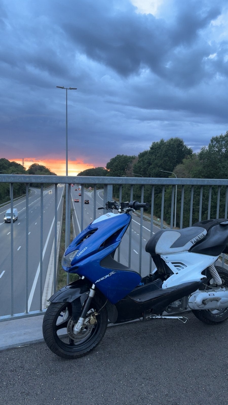 Yamaha aerox/Mbk nitro a klasse 50cc, Ophalen, Zo goed als nieuw, Aerox