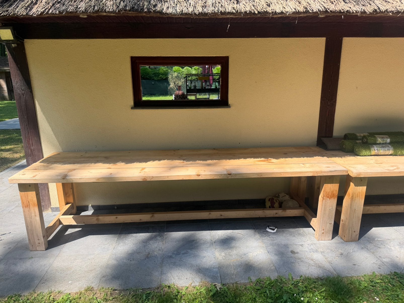 2 tabeles en bois massif jamais utilisé, Jardin & Terrasse, Bancs de jardin, Comme neuf, Bois, Enlèvement