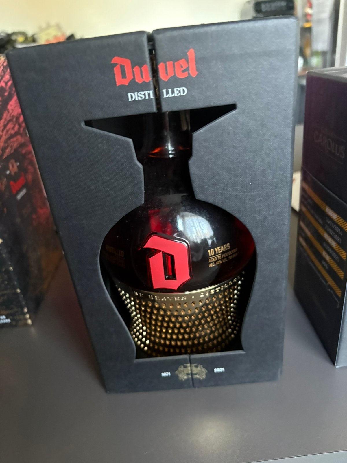 Duvel Distilled 2021 Celebration Bottle -grote fles en koker, Verzamelen, Ophalen, Zo goed als nieuw