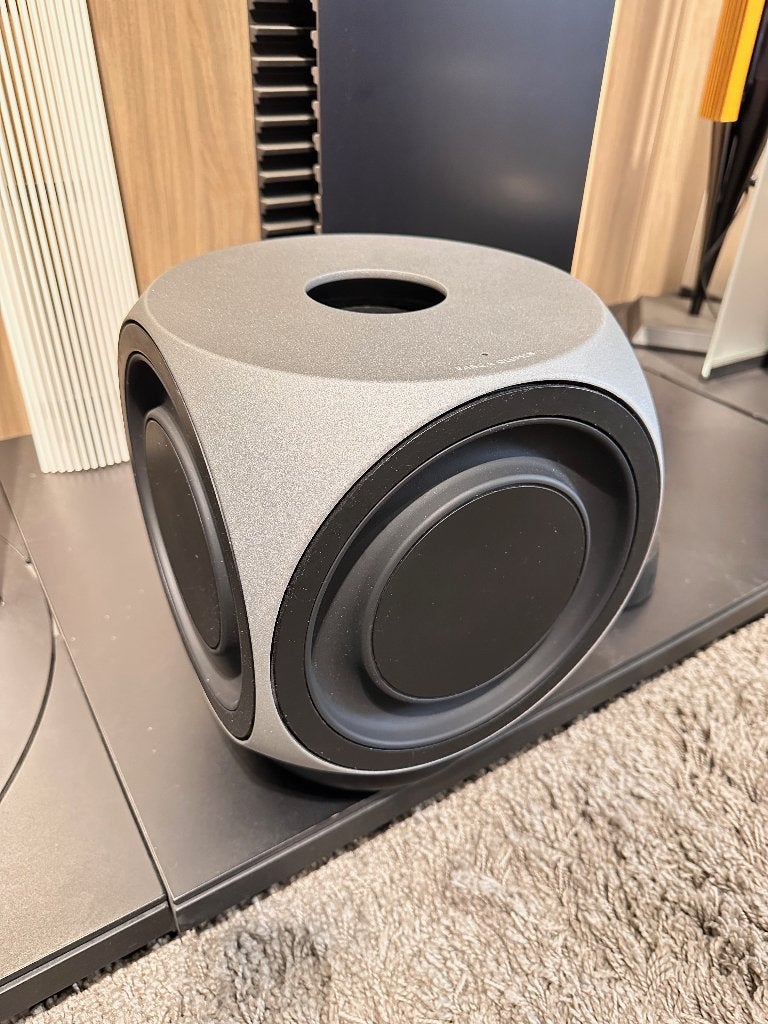 Bang & Olufsen Beolab 2 subwoofer 850 watt - B&O, Audio, Tv en Foto, Luidsprekerboxen, Subwoofer, Info@bang-olufsen.dk, Zo goed als nieuw