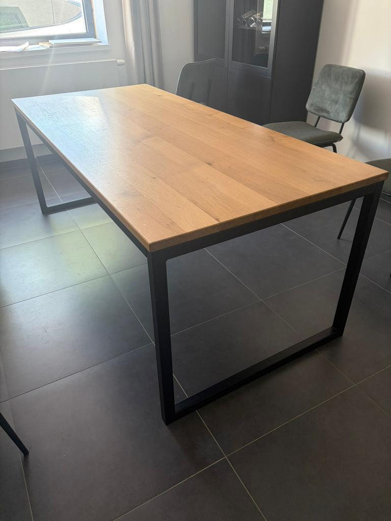 Eiken tafel met zwarte voet, Huis en Inrichting, Ophalen, Gebruikt, 50 tot 100 cm, Vijf personen of meer