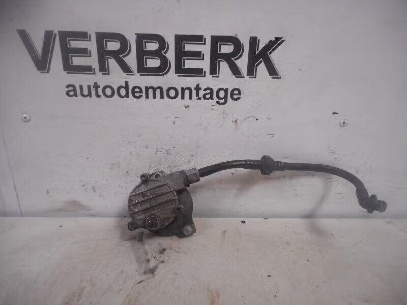 VACUUMPOMP REMBEKRACHTIGING Astra F (53 / 54 / 58 / 59), Bahnhofsplatz 65423 Rüsselsheim am Main, DE, Gebruikt, Opel, Opel Automobile GmbH