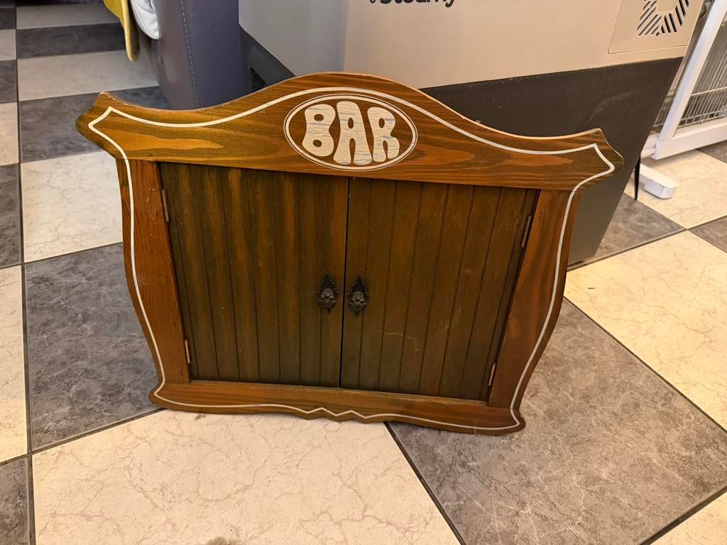 Vintage houten wandkastje, Antiek en Kunst, Ophalen