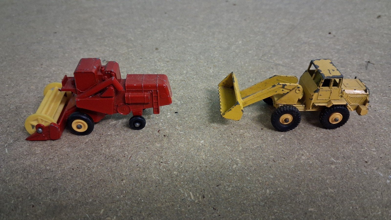 Matchbox: maaidorser en schoplaadmachine., Ophalen, Gebruikt, Auto's
