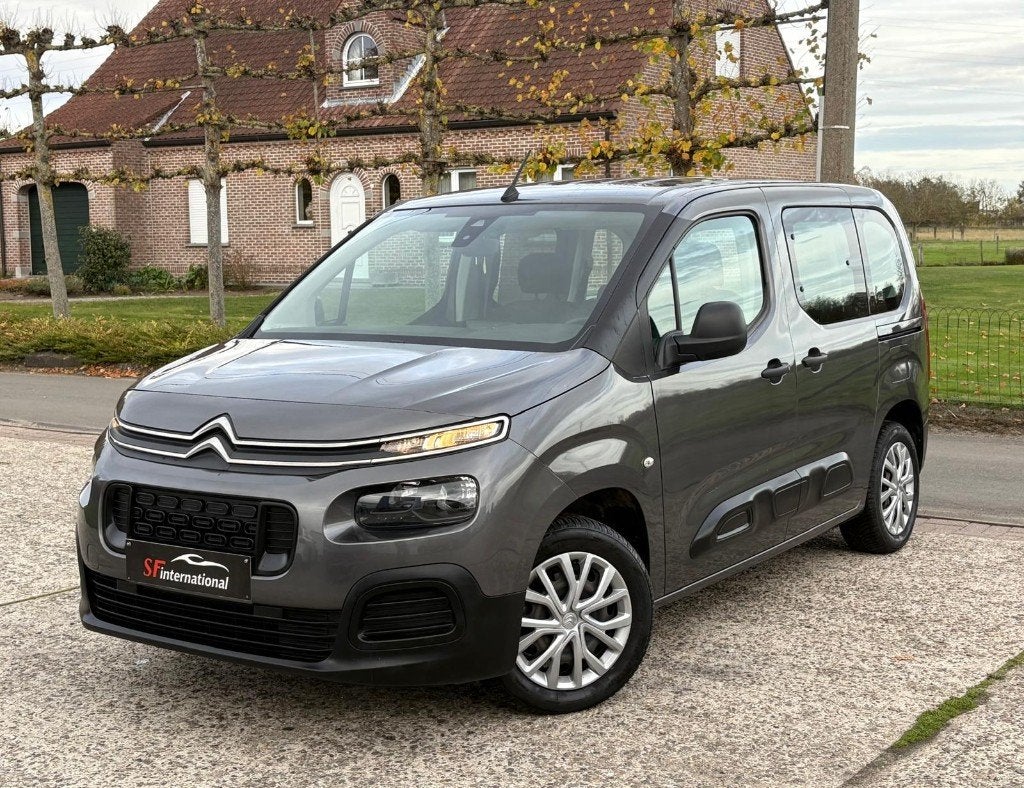 Citroën Berlingo 1.2benzine Airco Cruise Parksens BTW Aftr, Auto's, Monovolume, Euro 6, Handgeschakeld, Parkeersensor