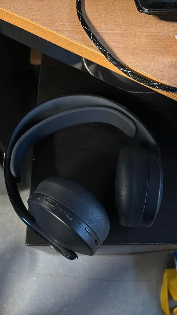 Playstation pulse 3d headset in topstaat, Ophalen, Zo goed als nieuw