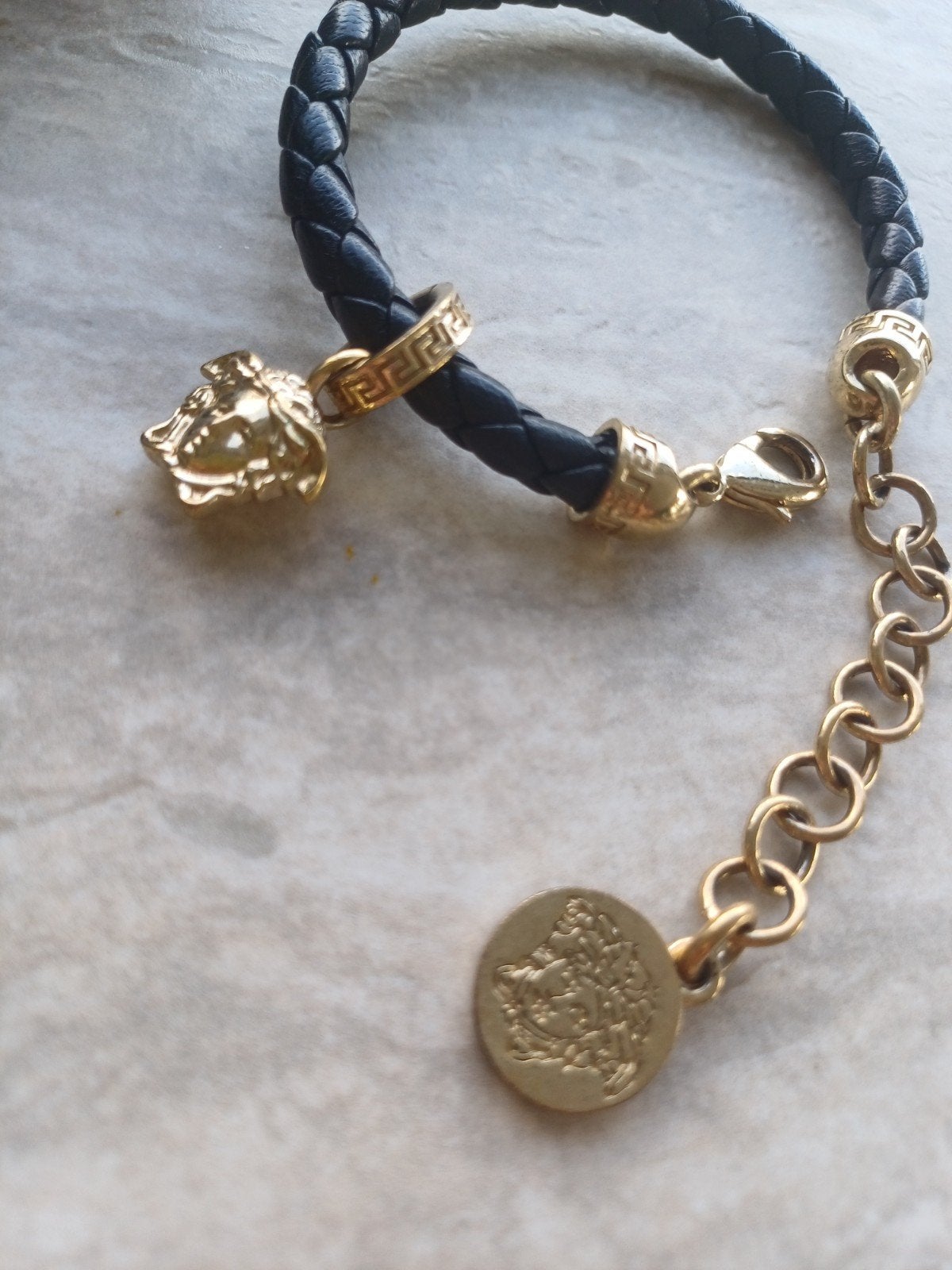 VERSACE zwarte Versace Medusa Woven Bracelet, Ophalen, Zwart, Leer, Zo goed als nieuw